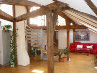 Atypický, mezonetový byt 4+2  ( 195 m2) na Malé Straně